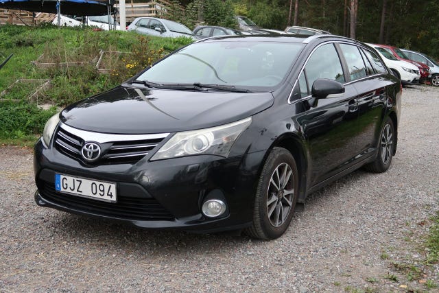 Toyota Avensis 2013