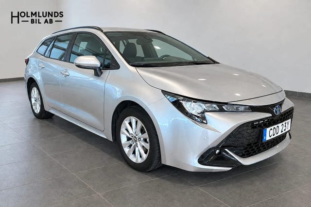 Toyota Corolla 2024 – bild 2