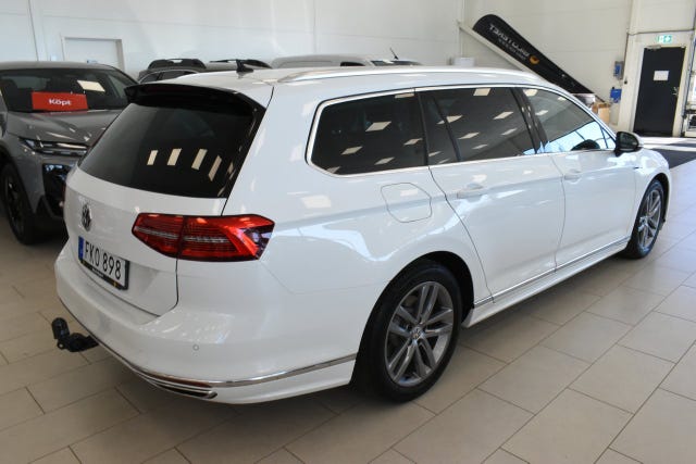Volkswagen Passat 2019 – bild 4