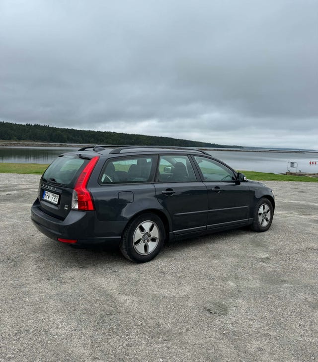 Volvo V50 2010 – bild 2