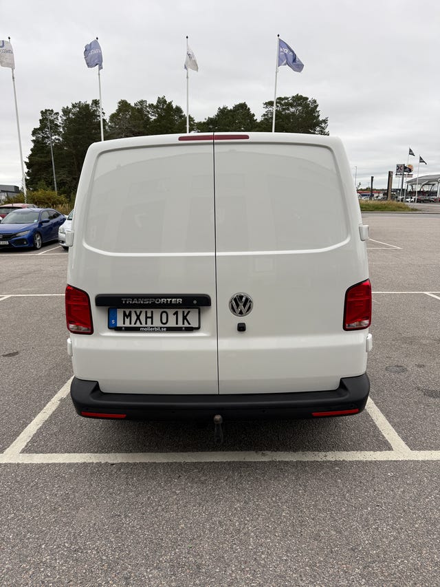 Volkswagen Transporter 2023 – bild 3