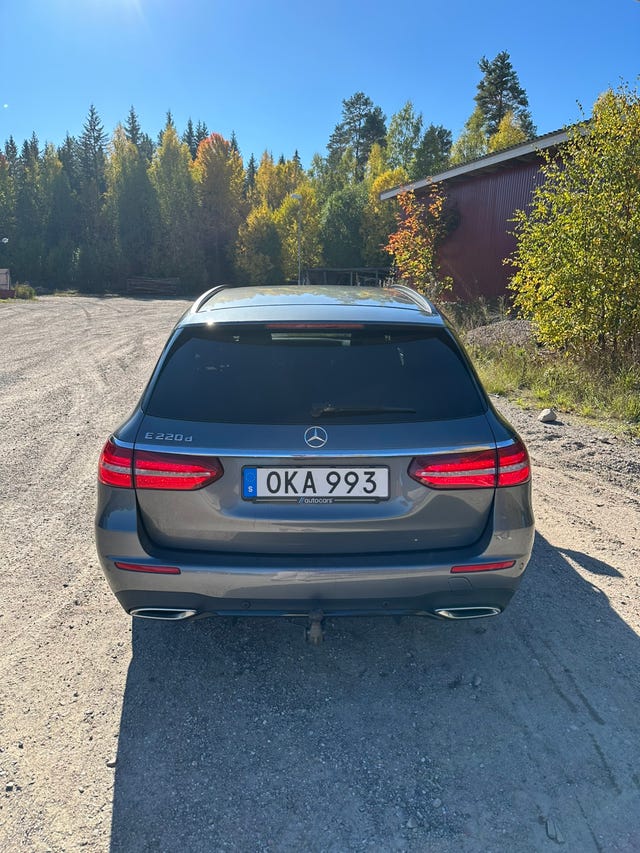 Mercedes-Benz E220 2017 – bild 3