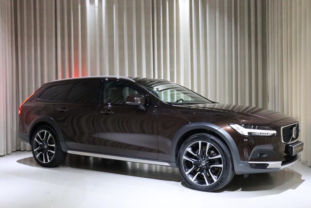 Volvo V90 Cross Country 2021