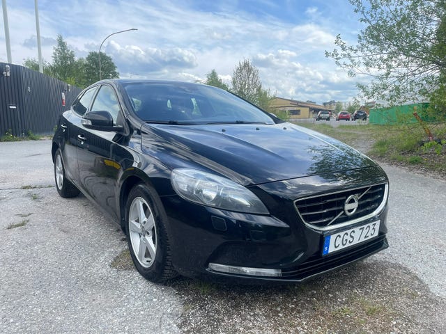 Volvo V40 2014