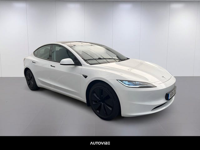 Tesla Model 3 2024