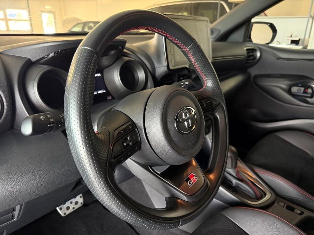 Toyota Yaris 2023 – bild 3