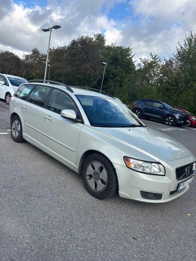 Volvo V50 2011