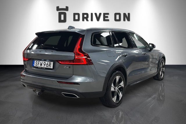 Volvo V60 Cross Country 2020 – bild 4