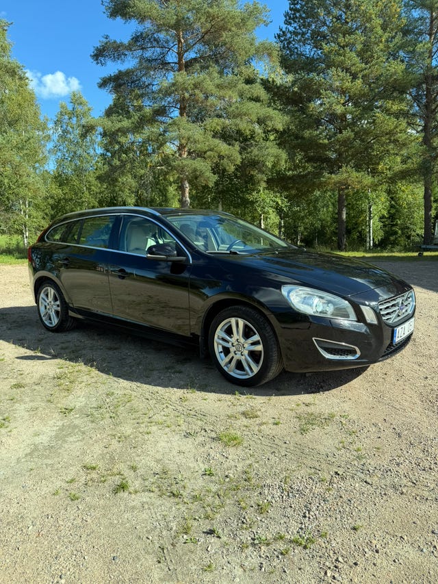 Volvo V60 2011 – bild 2