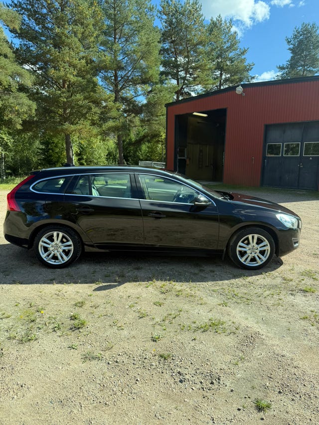 Volvo V60 2011 – bild 3