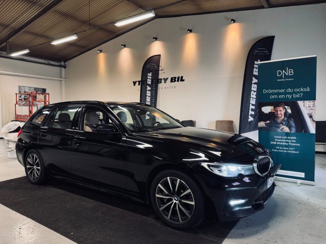BMW 330e 2021