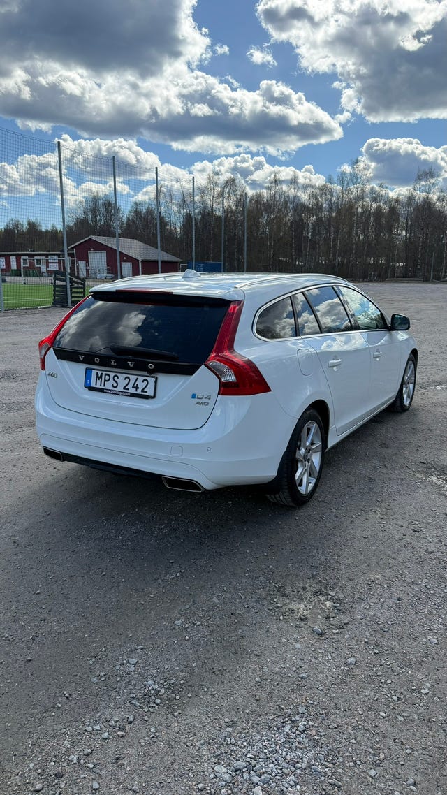Volvo V60 2015 – bild 4
