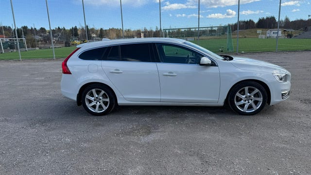 Volvo V60 2015 – bild 3