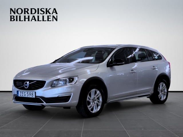 Volvo V60 Cross Country 2018 – bild 4