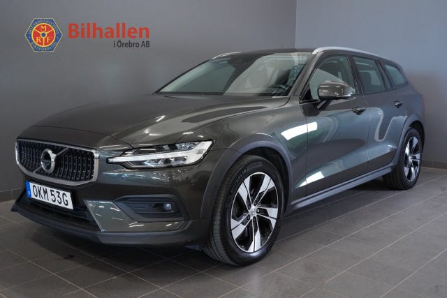 Volvo V60 Cross Country 2021