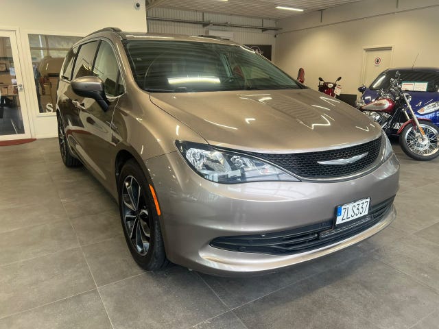 Chrysler Pacifica 2017