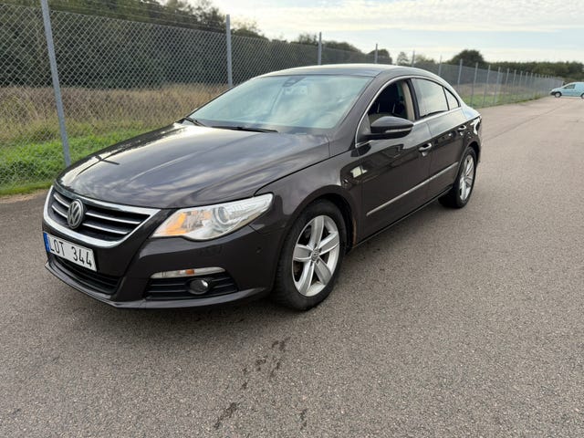 Volkswagen Passat CC 2011