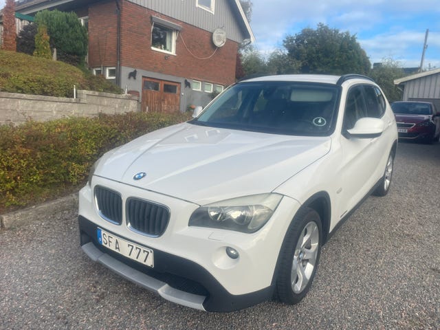 BMW X1 2011