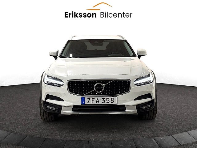 Volvo V90 Cross Country 2018 – bild 3