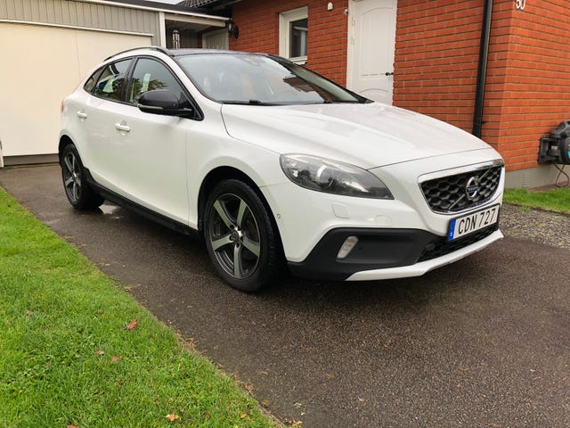 Volvo V40 Cross Country 2014