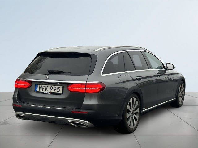 Mercedes-Benz E220 2018 – bild 4