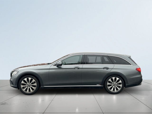 Mercedes-Benz E220 2018 – bild 3