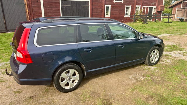 Volvo V70 2010 – bild 2
