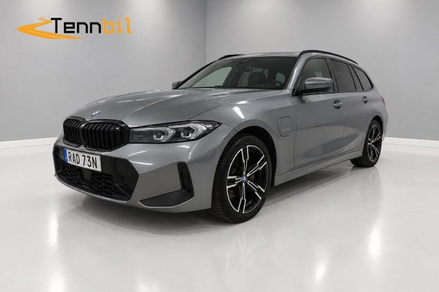 BMW 330e 2023
