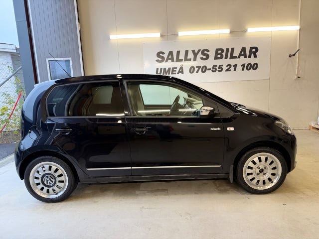 Volkswagen UP! 2013