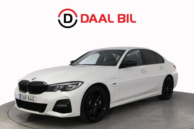 BMW 330e 2022