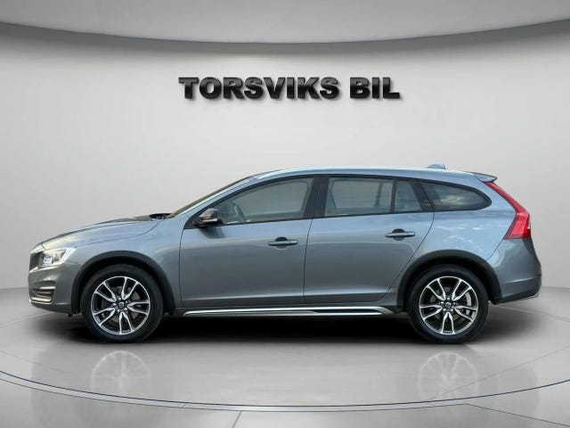 Volvo V60 Cross Country 2016 – bild 3