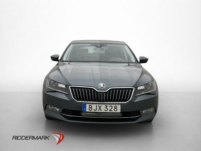 Skoda Superb 2018 – bild 2