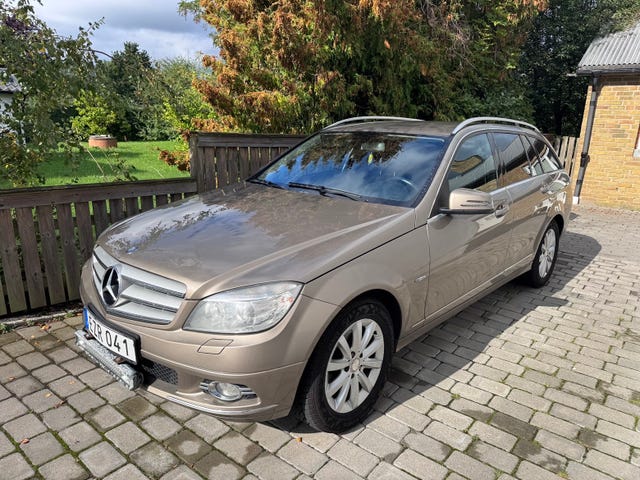 Mercedes-Benz C220 2011