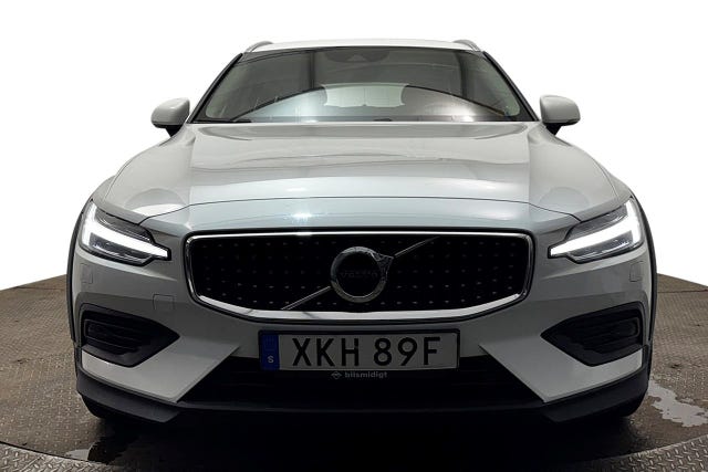 Volvo V60 Cross Country 2022 – bild 3