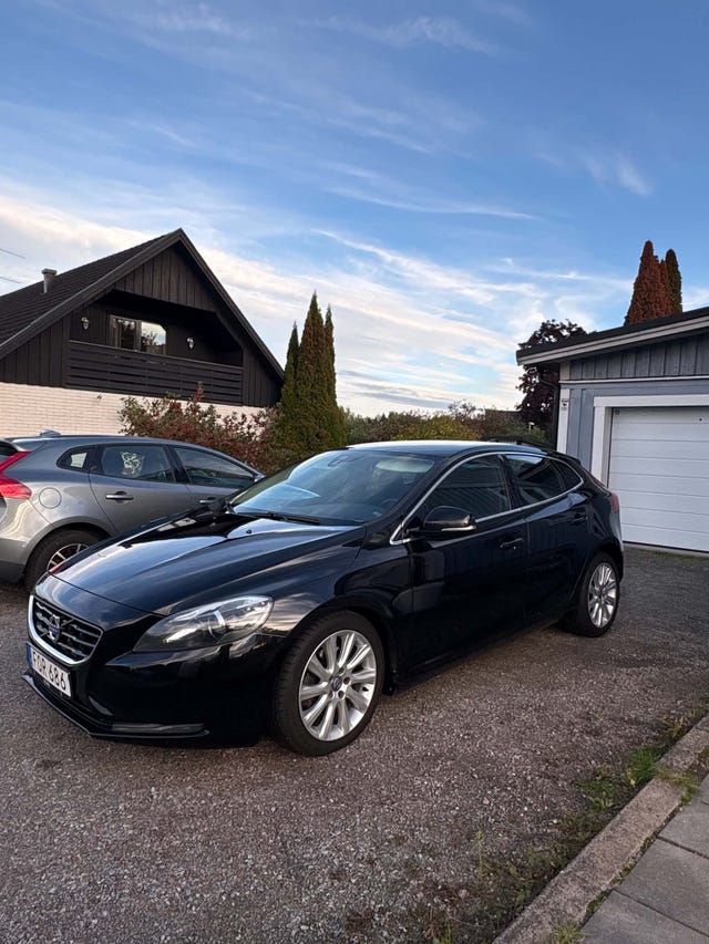 Volvo V40 2015 – bild 2