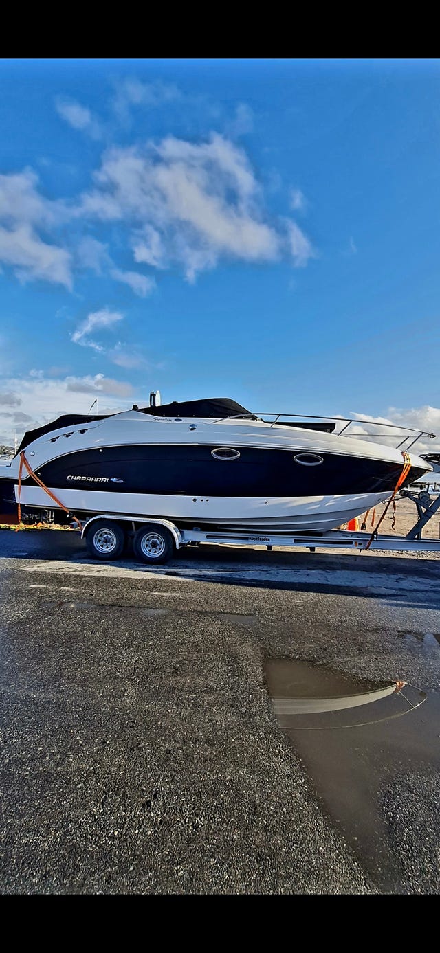 Chaparral 250 Signature