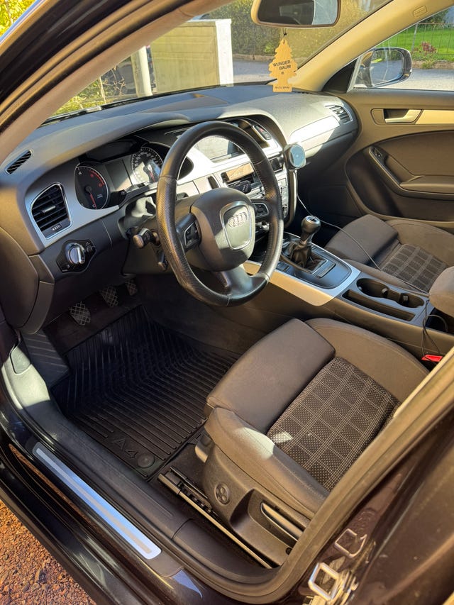 Audi A4 2011 – bild 3