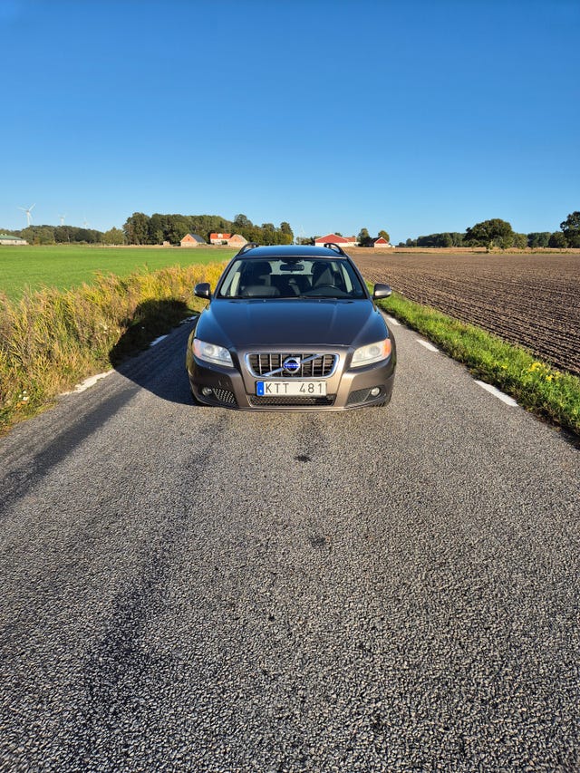 Volvo V70 2011