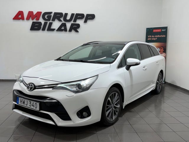 Toyota Avensis 2015