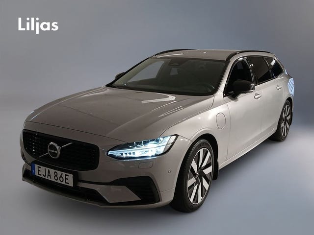 Volvo V90 2025