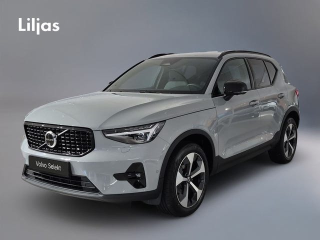 Volvo XC40 2025
