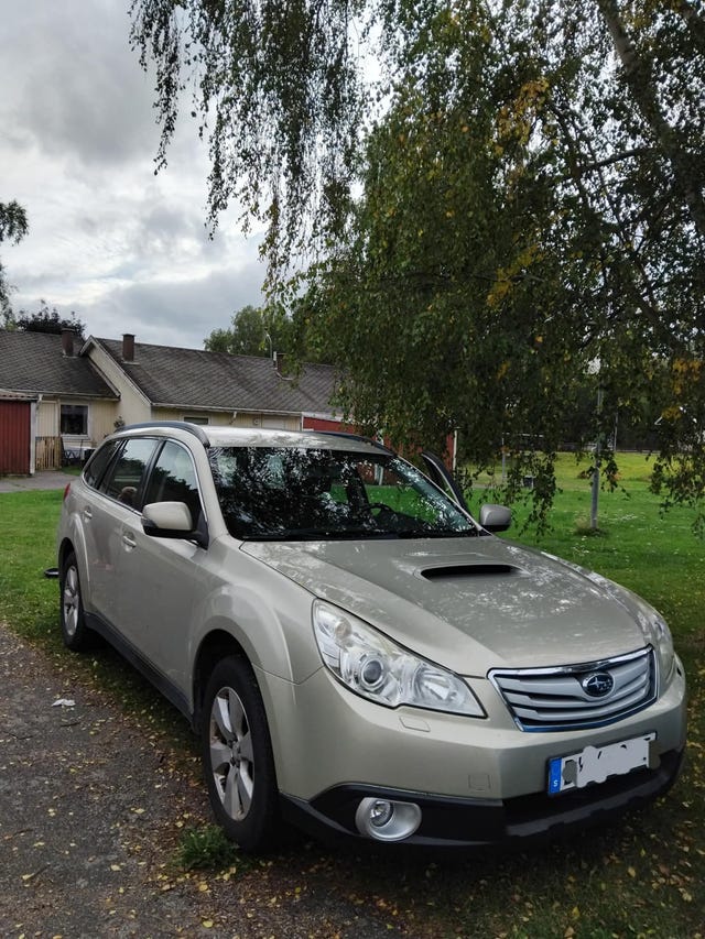 Subaru Outback 2012