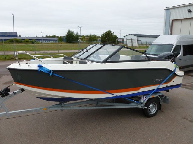 Uttern T53 Mercury F100 2021