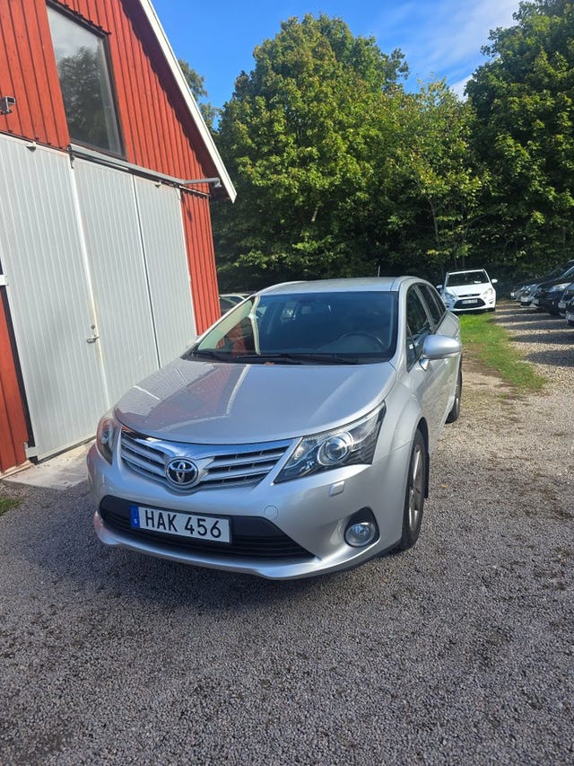 Toyota Avensis 2014