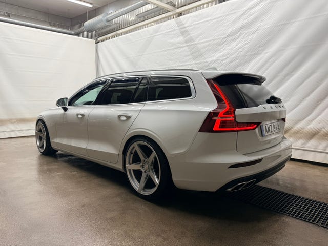 Volvo V60 2020 – bild 2