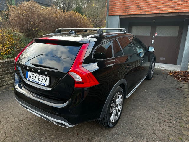 Volvo V60 Cross Country 2016 – bild 3
