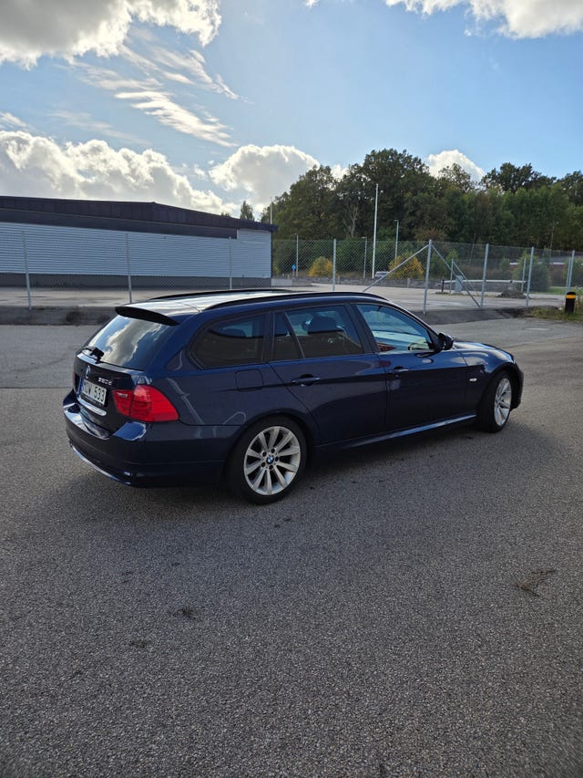 BMW 320d 2012 – bild 3