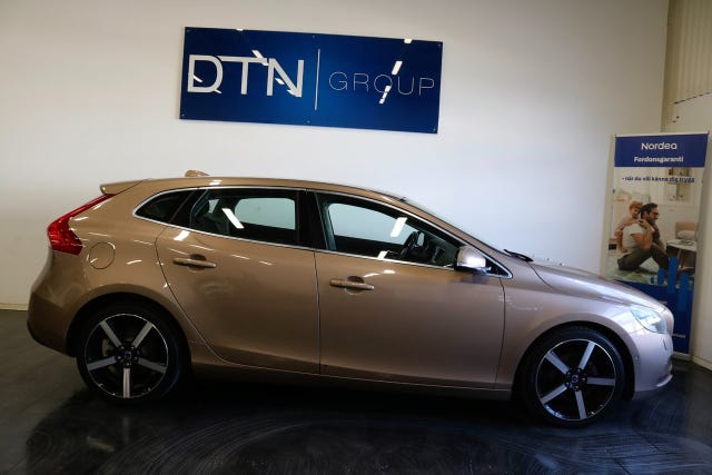 Volvo V40 2013