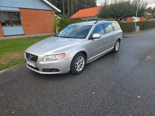 Volvo V70 2012 – bild 2