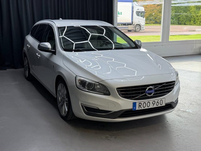 Volvo V60 2015 – bild 2